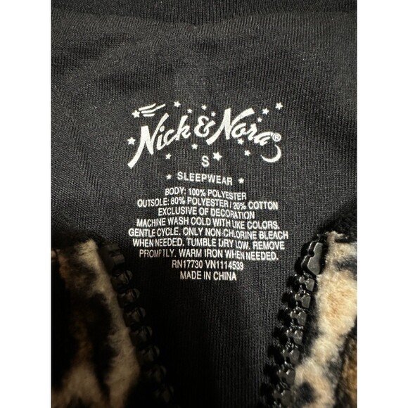 Nick and Nora One Piece Footed Pajamas Leopard Print Size S Face On Feet Cheetah - Picture 5 of 7